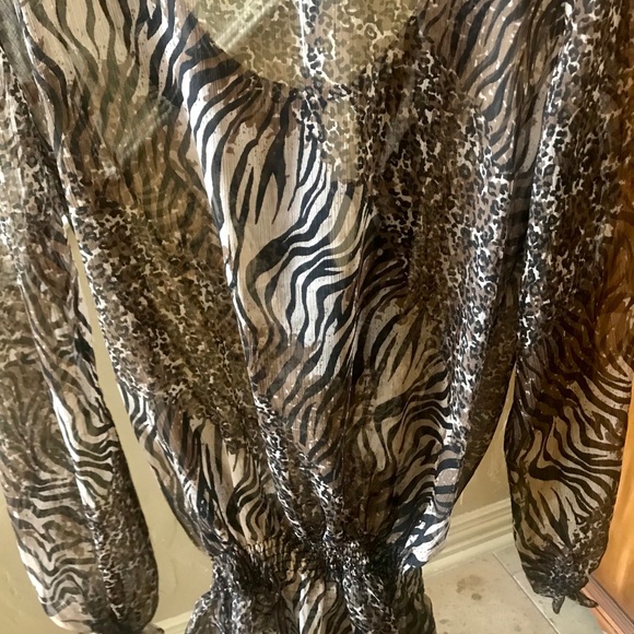 Animal print chiffon blouse - Picture 4 of 4